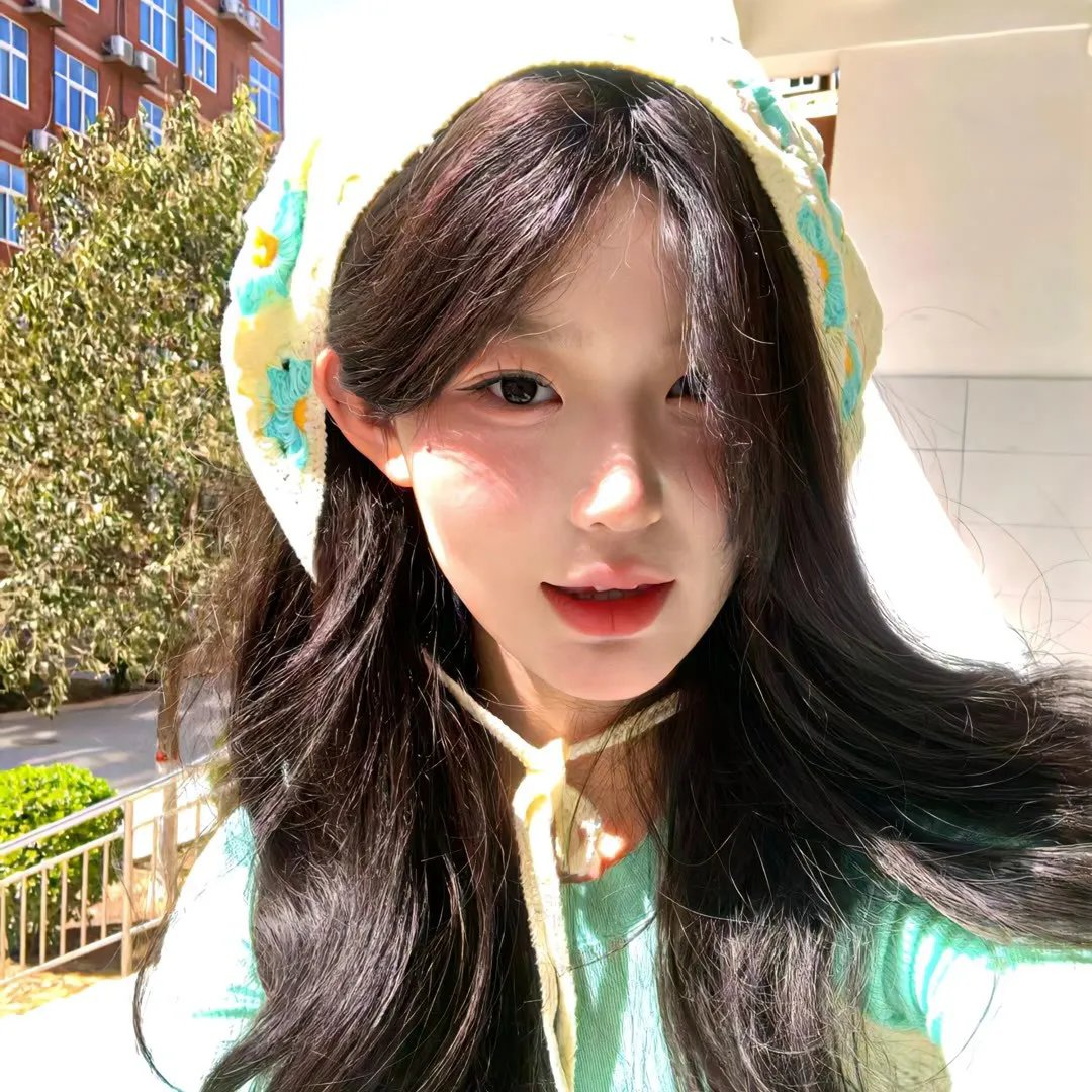 艳阳春色
